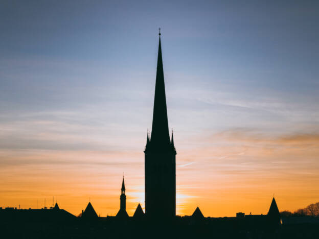 Uhke Oleviste väikestega