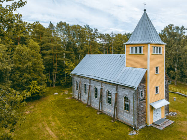 Naissaare kirik
