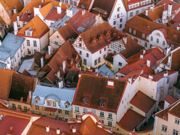 Külg külje kõrval