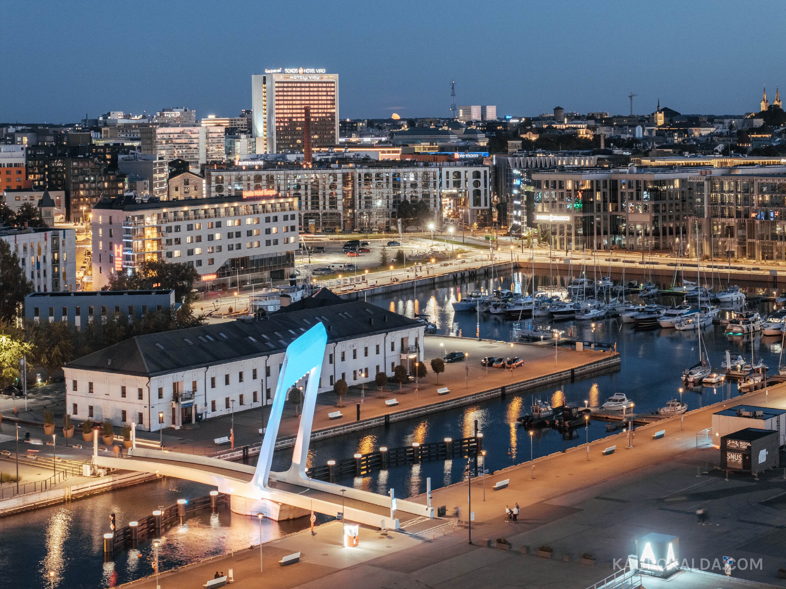 Admiraliteedi bassein Vanasadamas