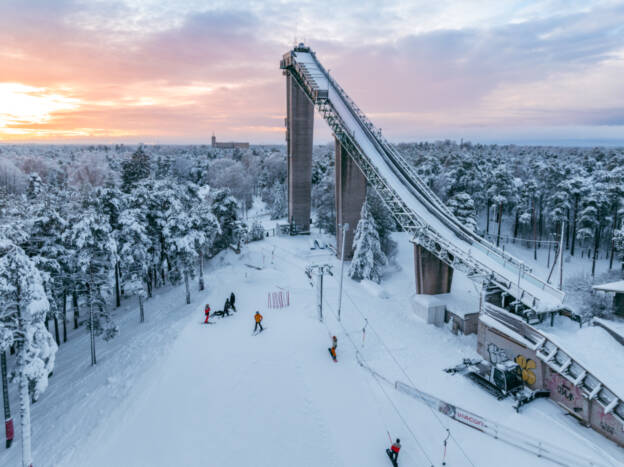 Mustamäe suusahüppetorn