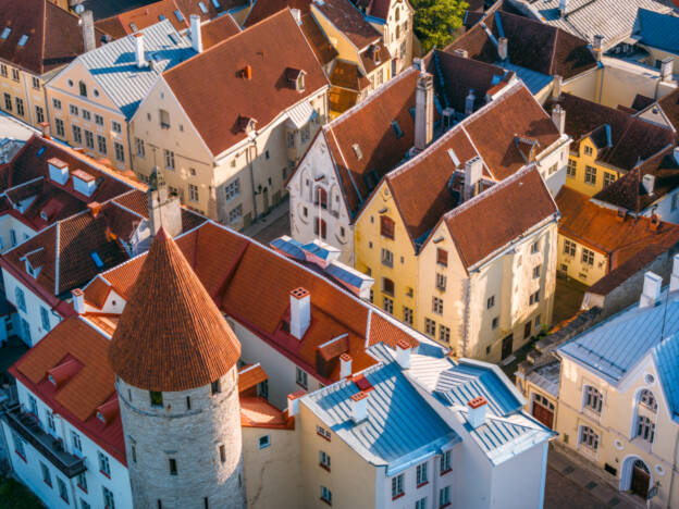 Kolm õde